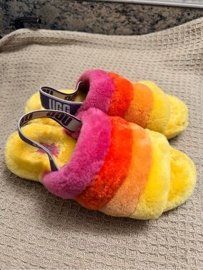 UGG Kids Rainbow Fluff Slide - Pink, Orange, Yellow